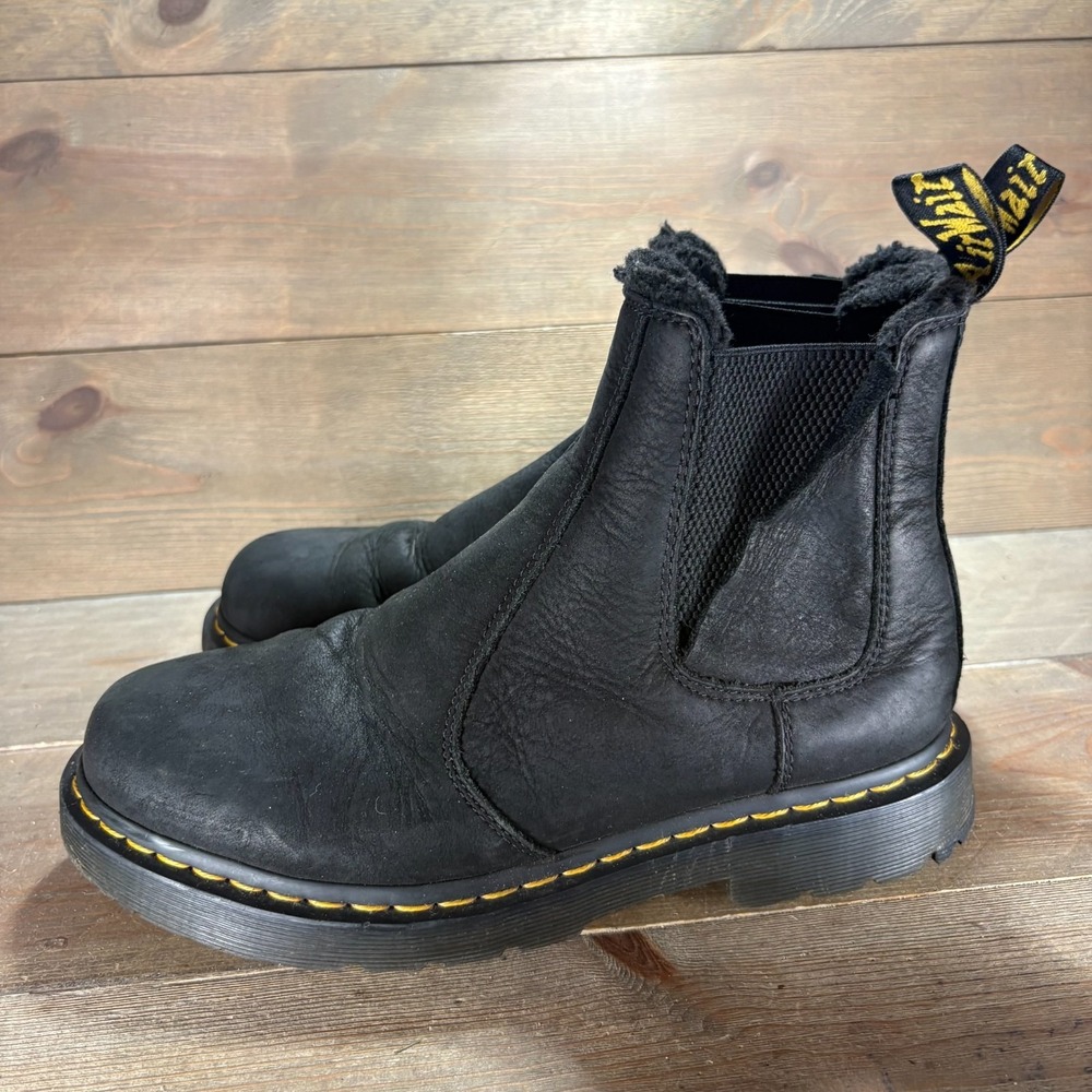 Dr Martens Womens size 10 shoes Black Leather Fur Lined Chelsea 2976 WG boots